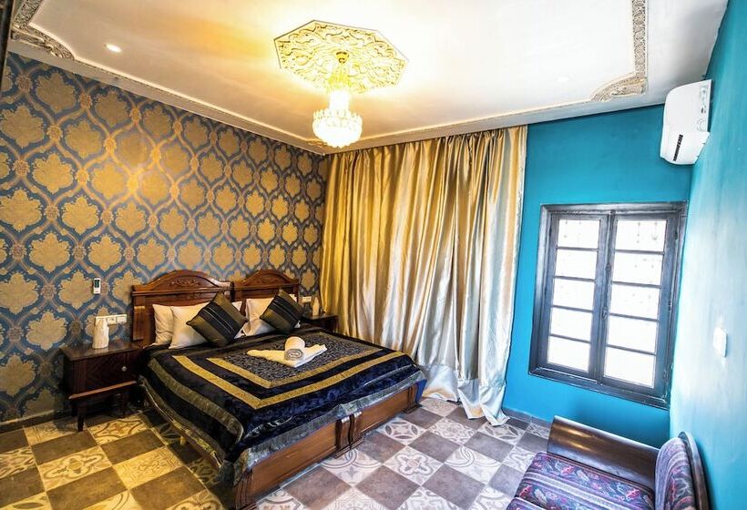 اتاق استاندارد با چشم‌انداز کوهستان, Palais Shazam & Spa