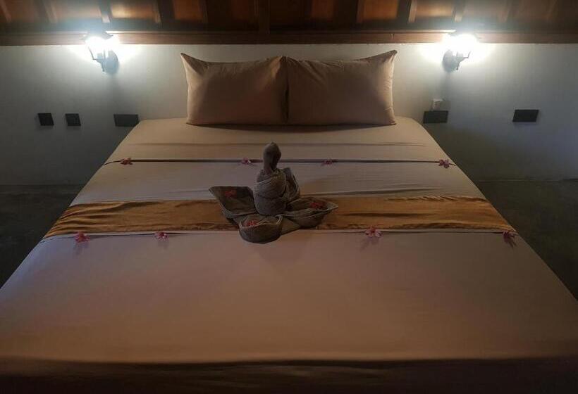 חדר סטנדרט נוף לגינה, Tropical Sunday Bungalow   Surf And Stay