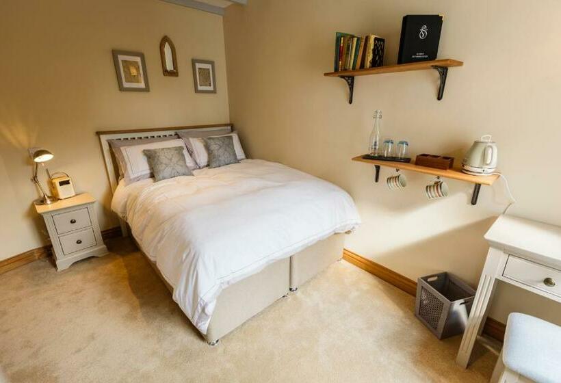 Quarto Estandar, The Spirit Vaults