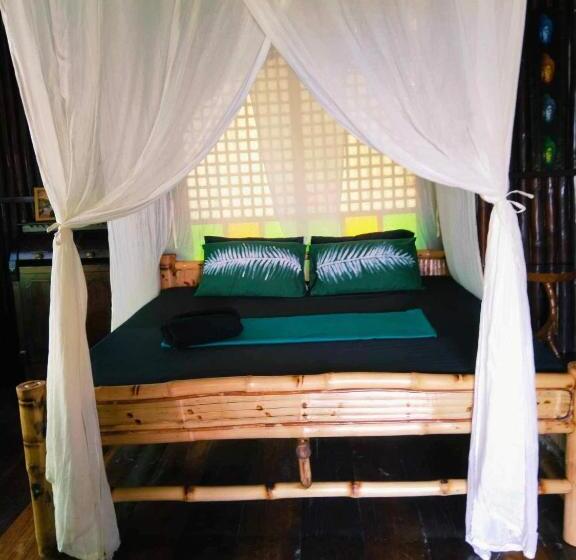 اتاق لوکس با بالکن و چشم‌انداز دریا, Sanctuaria Treehouses Busuanga