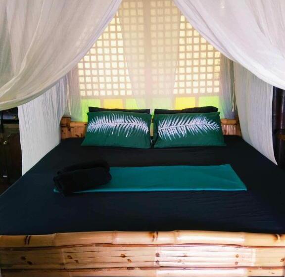 اتاق لوکس با بالکن و چشم‌انداز دریا, Sanctuaria Treehouses Busuanga
