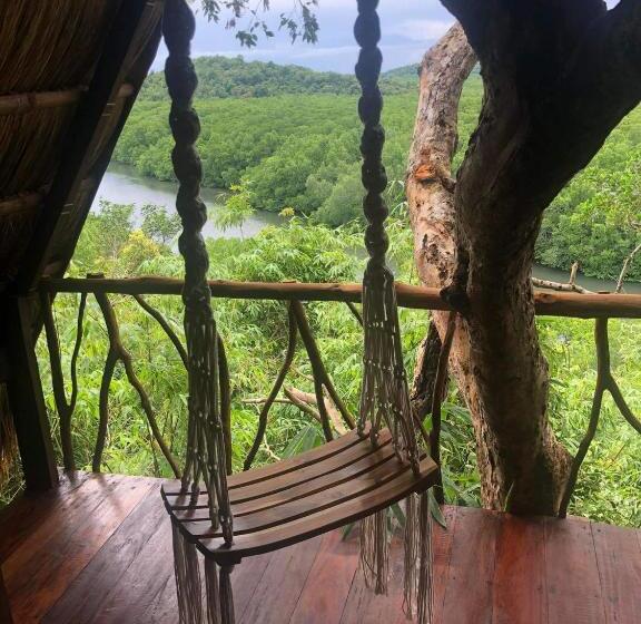 اتاق استاندارد با بالکن و چشم‌انداز دریا, Sanctuaria Treehouses Busuanga