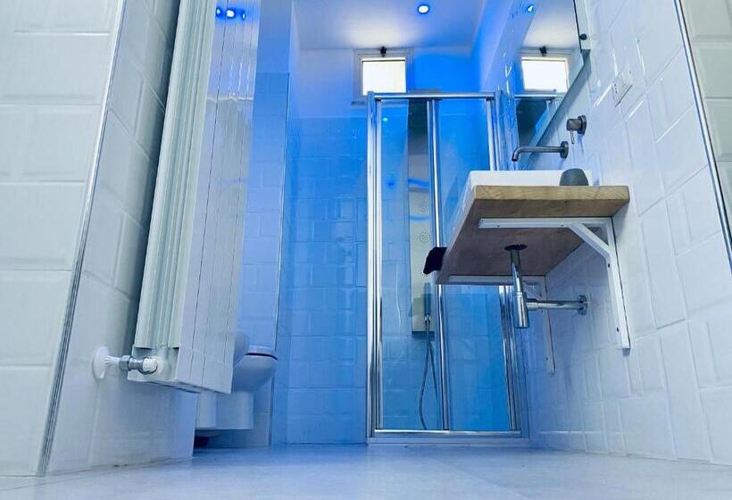 Семейный Номер Deluxe, Bombrelais