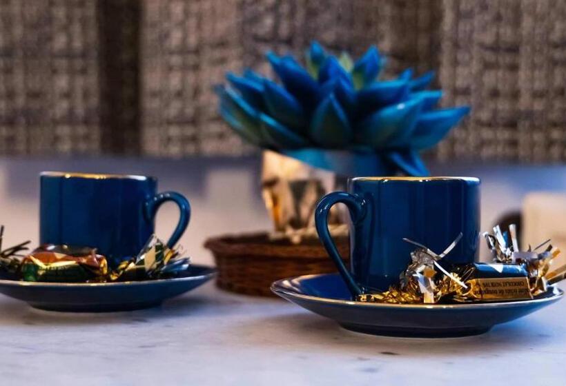 اتاق استاندارد, A La Villa Perroy Les Chambres Sont Spacieuses Et Les Petit Déjeuners Offerts