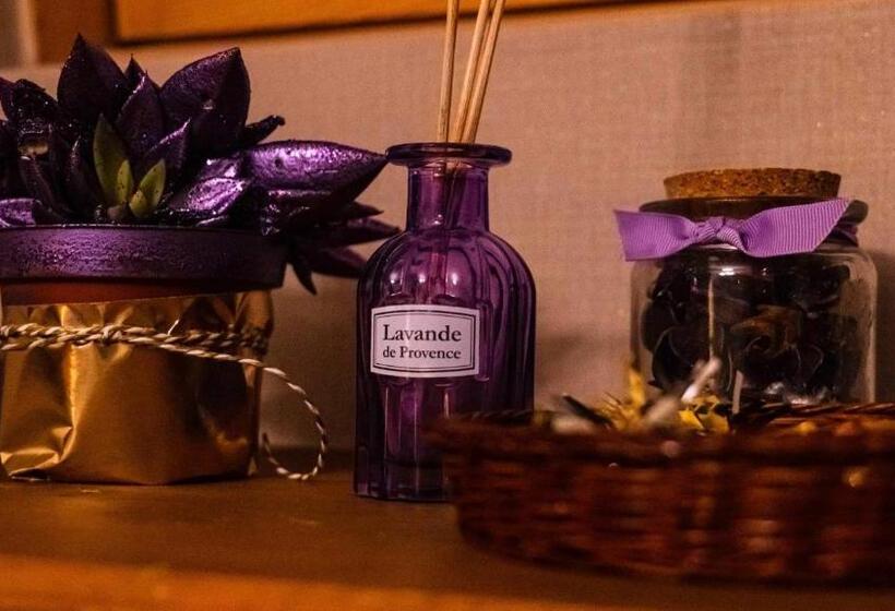 اتاق استاندارد چهار تخته, A La Villa Perroy Les Chambres Sont Spacieuses Et Les Petit Déjeuners Offerts
