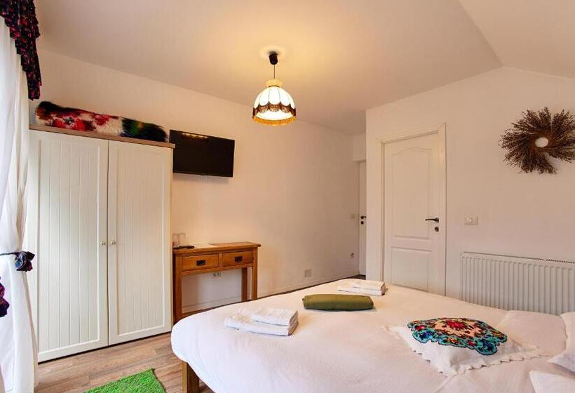سوییت با چشم‌انداز کوه, Gradina Lu  Ion A Home Away From Home