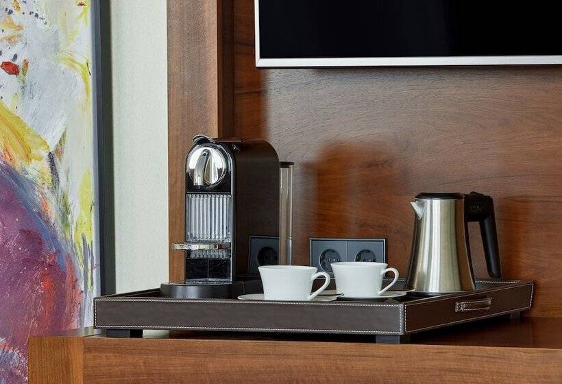 سوییت جونیور, Jw Marriott Hotel Frankfurt