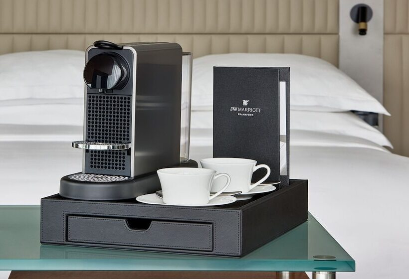 سوییت جونیور, Jw Marriott Hotel Frankfurt