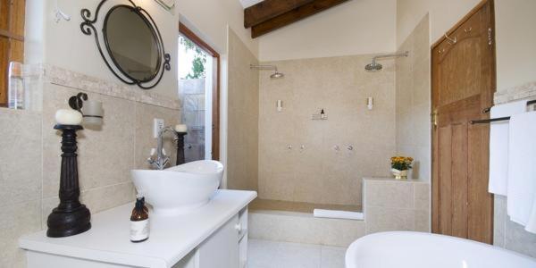 Семейный Номер, Lupus Den Country House B&b