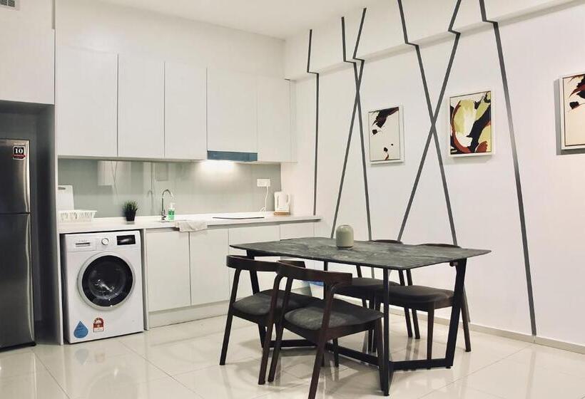 استودیوی استاندارد, Ekocheras Suite By Moka