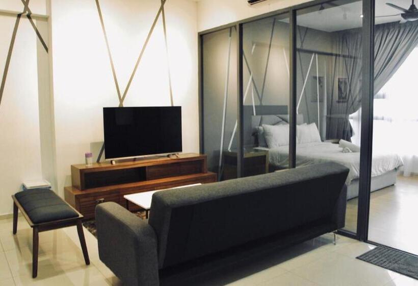 استودیوی استاندارد, Ekocheras Suite By Moka