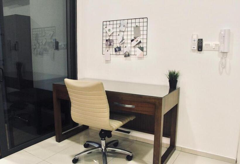 استودیوی استاندارد, Ekocheras Suite By Moka