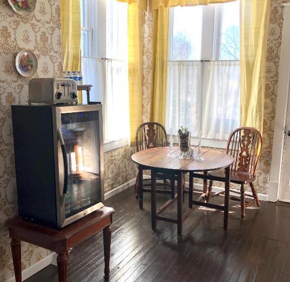 Quarto Deluxe, Belmont Inn