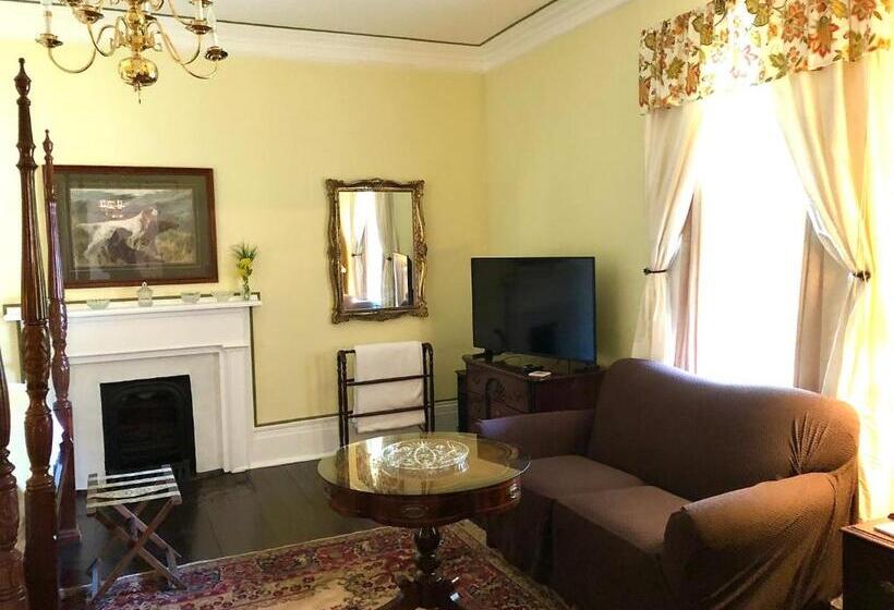Quarto Familiar Vista Jardim, Belmont Inn