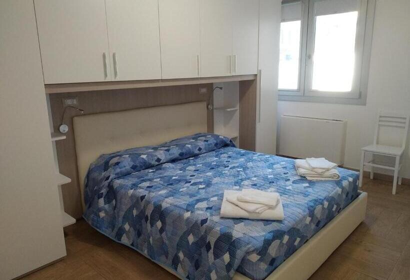 اتاق لوکس, Oristano Camera Blu Max 2 Pers, Bagno E Uso Cucina