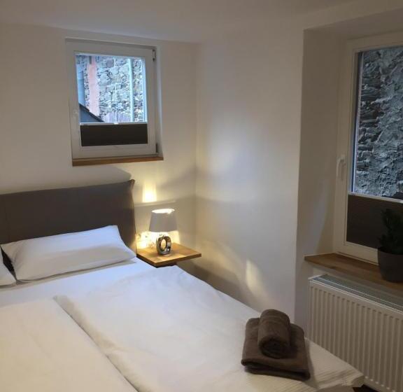 Casa 1 Quarto, Schlössje
