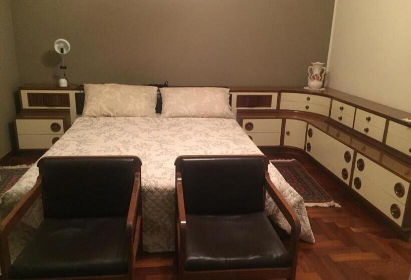 اتاق سوپریور, Sentirsi A Casa