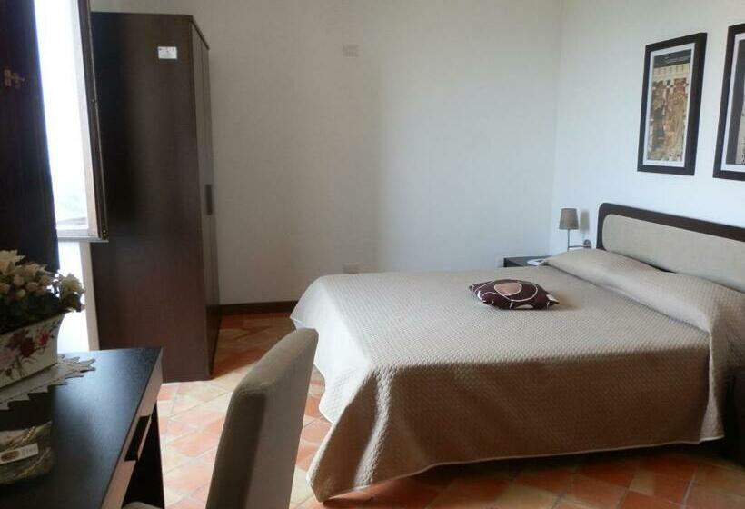 Номер Стандарт, Agriturismo Ai Monaci
