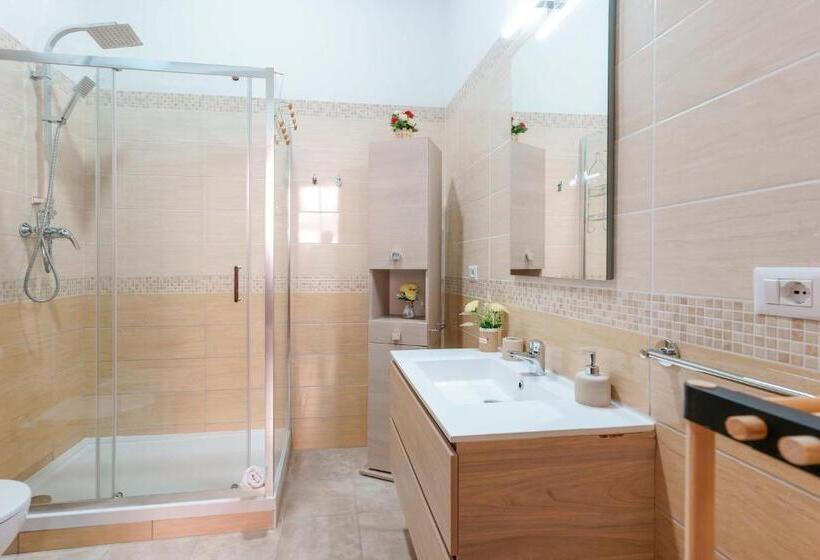 Четырехместный Номер Deluxe, Domos La Corte Ghibellina