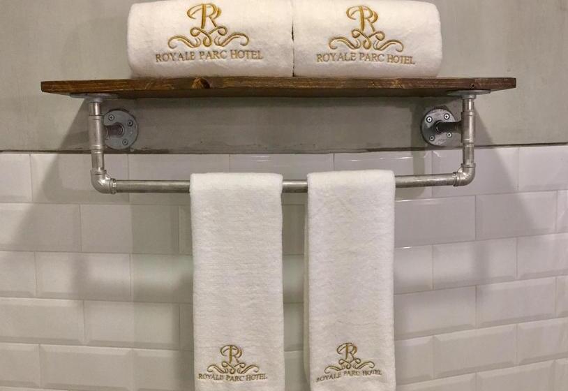 Номер Deluxe, Royale Parc Hotel Tagaytay
