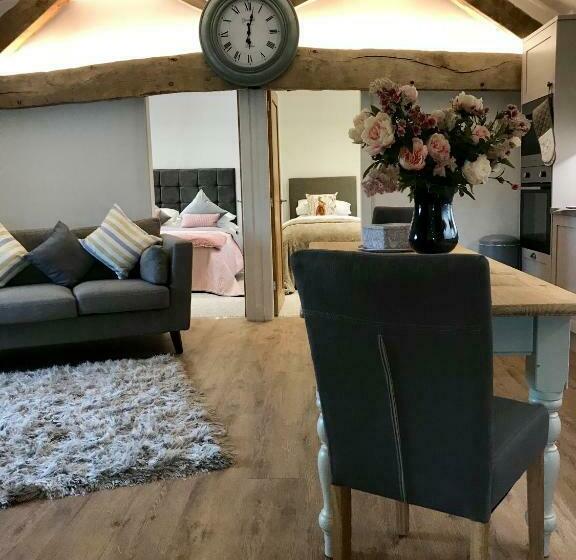 خانه 2 خوابه, The Hayloft Cheshire