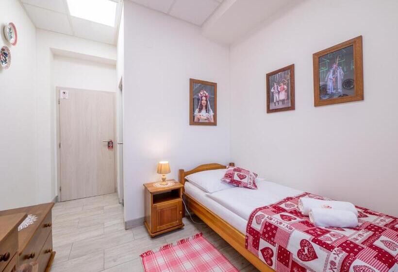 スタンダードシングルルーム, Apartmany Style