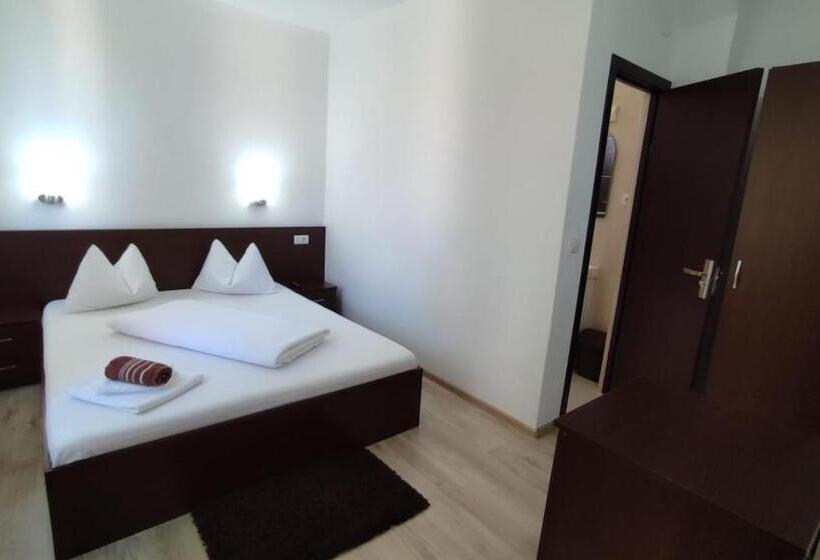 Quarto Estandar, Casa Laur