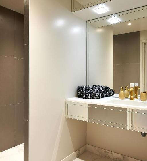Люкс Deluxe Кровать Кинг, L Appartement Et Les Suites De Vjl..