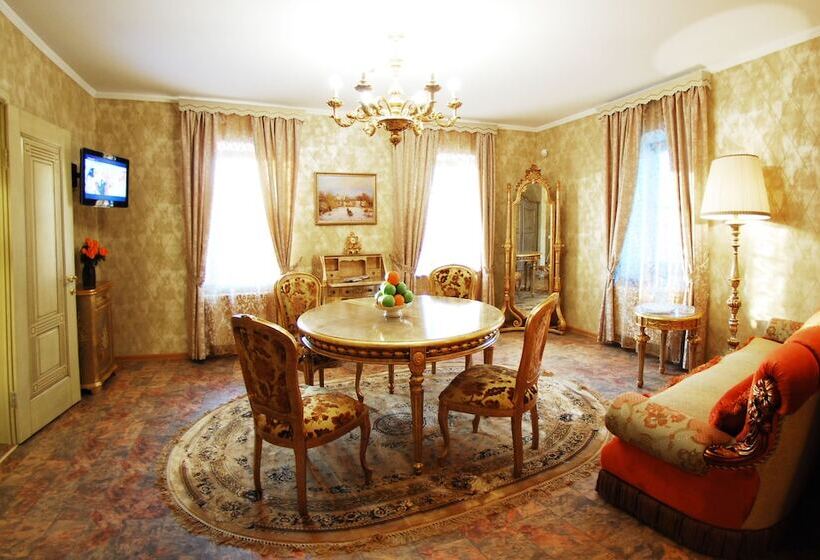 Люкс, Art Hotel Nikolaevsky Posad