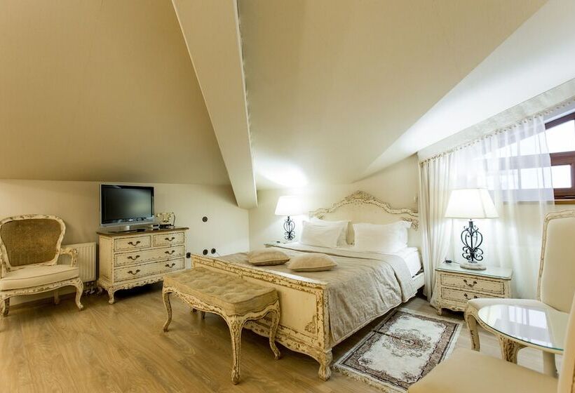 Люкс, Art Hotel Nikolaevsky Posad