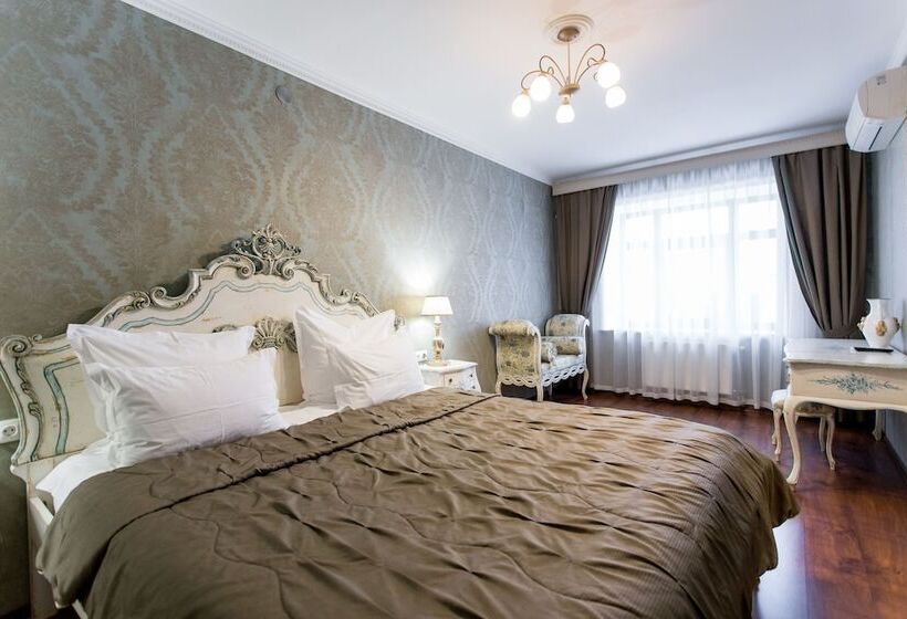 Люкс, Art Hotel Nikolaevsky Posad