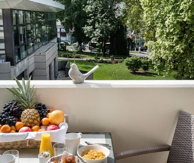 استودیو استاندارد با تراس, Les Loges Du Park