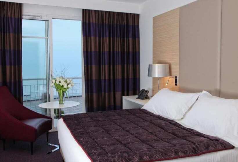 سوییت با چشم‌انداز دریا, Spa Marin Du Val Andre Thalasso Resort