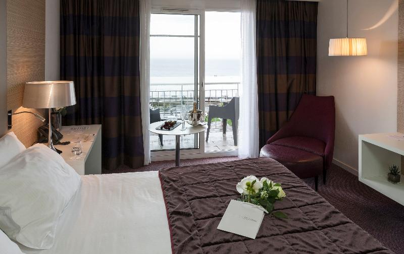 اتاق لوکس با چشم‌انداز دریا, Spa Marin Du Val Andre Thalasso Resort
