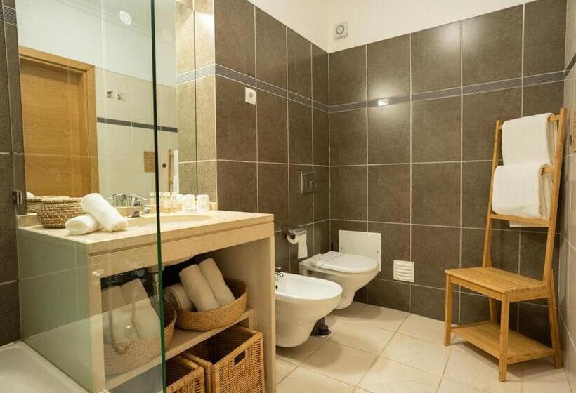 Апартаменты 3 Спальни, Placid Village
