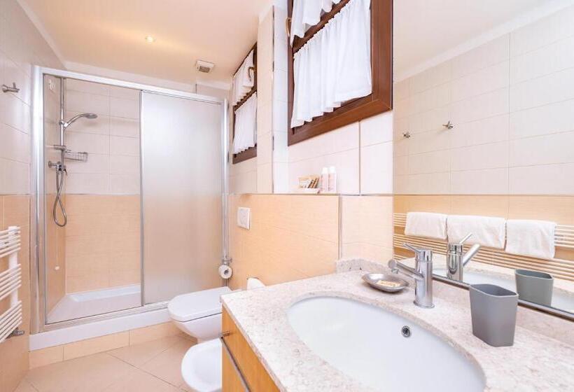 آپارتمان 1 خوابه, Residence Ca  Foscolo