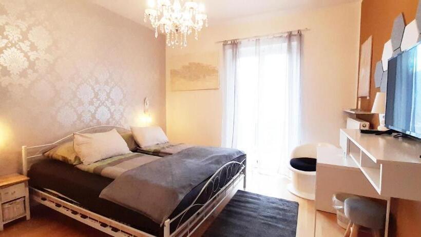 Quarto Quádruplo Estandar, Home Suite Home Bed & Breakfast