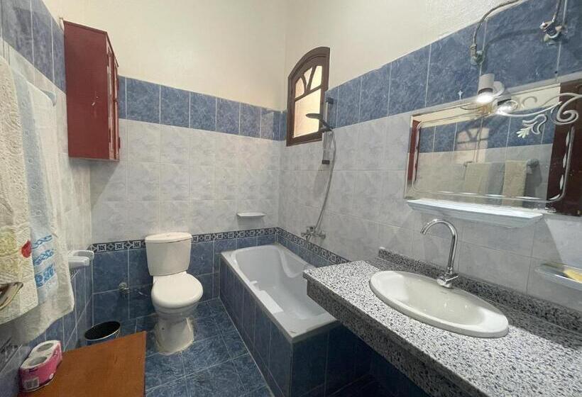استودیو خانوادگی, Gîte Hôtel Ramla Louxor