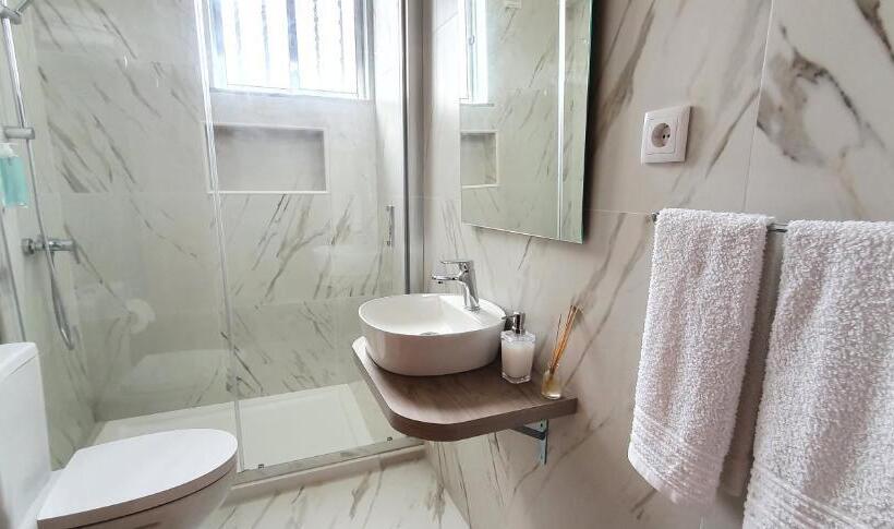 Quarto Estandar com Sacada, Nova Delpa Al