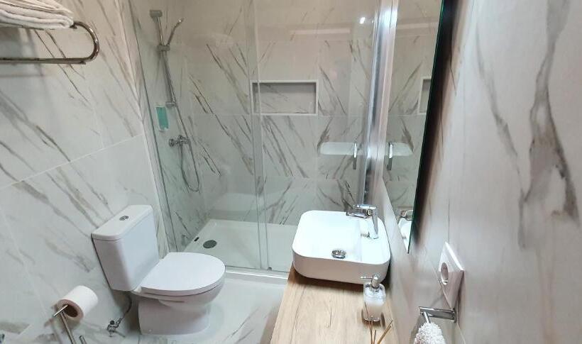 Номер Стандарт Трехместный, Nova Delpa Al