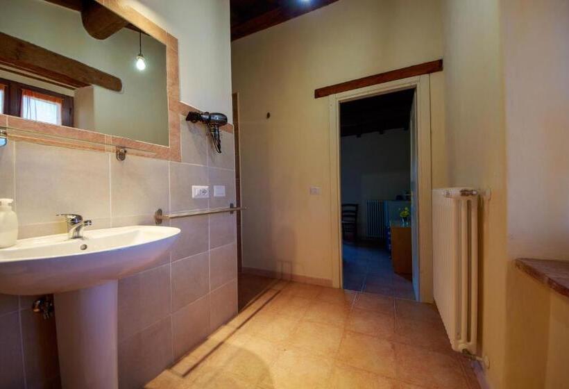 Номер Стандарт, Agriturismo Poggio Monte Saturnia