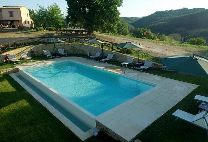 Дом 1 Спальня, Agriturismo Poggio Monte Saturnia