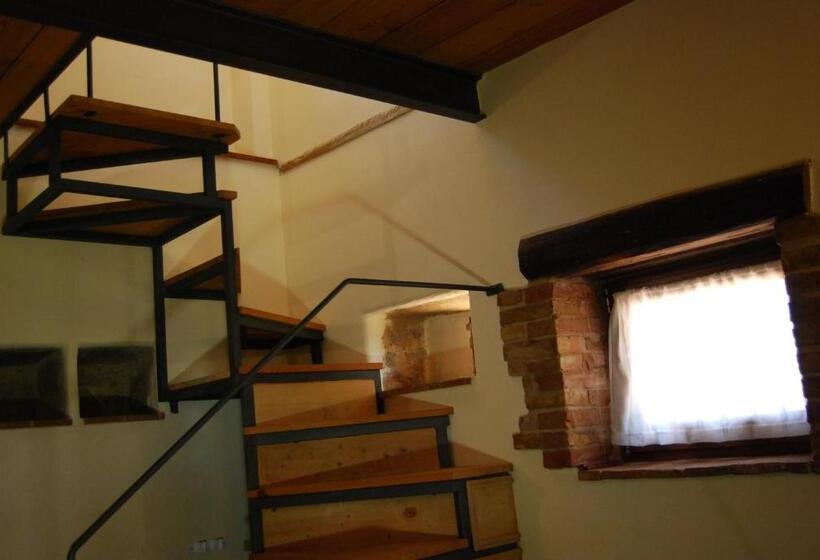Дом 1 Спальня, Agriturismo Poggio Monte Saturnia