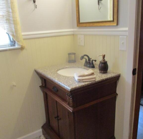 Дом 1 Спальня, The Best! Gorgeous Cabin W Antiques For 2, Near Princeton  I 77