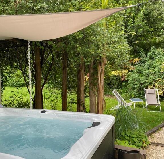 Номер Стандарт Вид на Сад, Chambre D Hôtes Au Calme Avec Spa