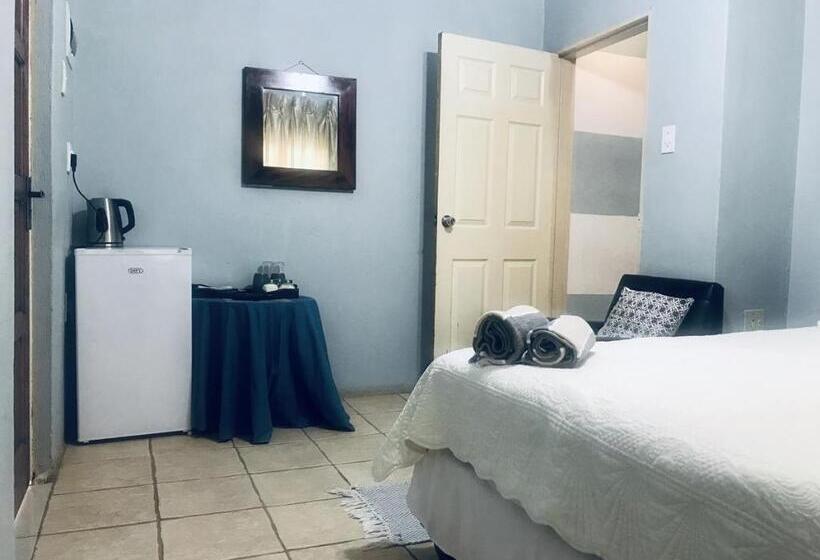 Номер Стандарт, Ankuweni Guest House