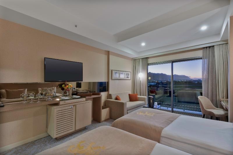 اتاق استاندارد, Cratos Premium Hotel Casino & Spa