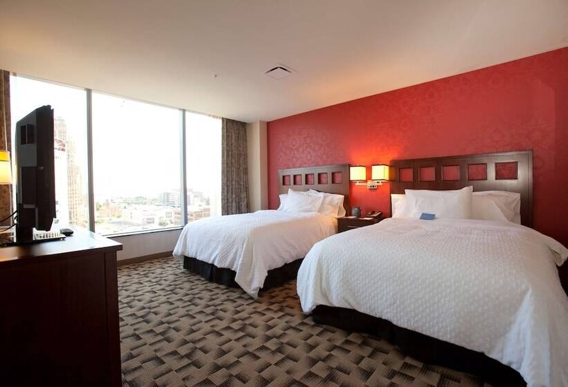 Люкс, Embassy Suites Buffalo