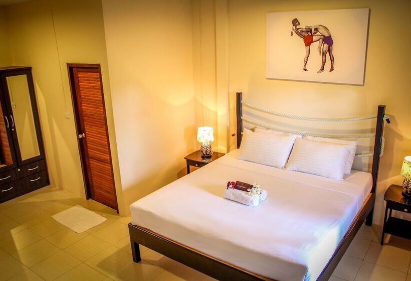 اتاق لوکس, Phuket Muay Thai House
