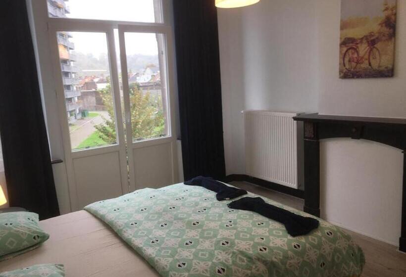 اتاق استاندارد با سرویس بهداشتی مشترک, Leonard Room